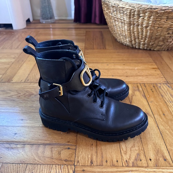 Valentino “V” boots - Picture 4 of 9